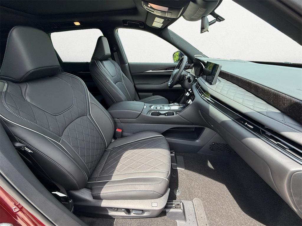 new 2025 INFINITI QX60 car, priced at $53,979