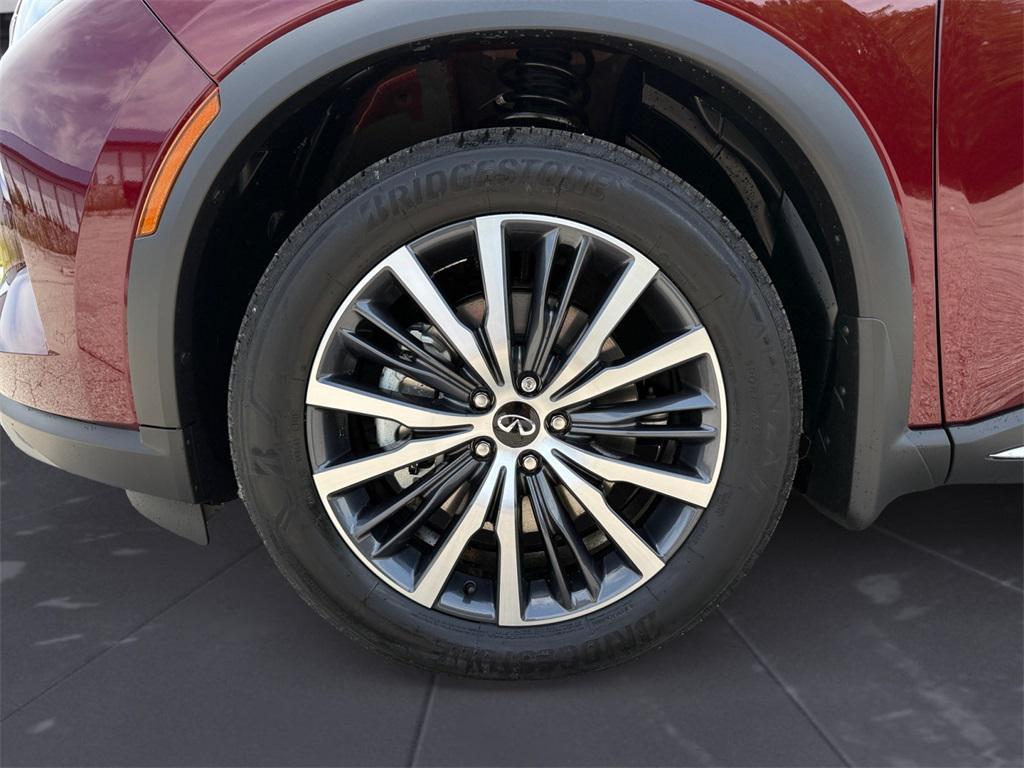 new 2025 INFINITI QX60 car, priced at $53,979