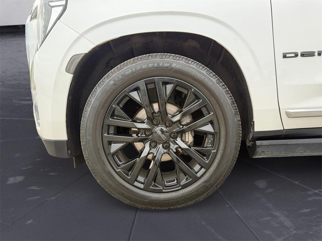 used 2021 GMC Yukon XL car, priced at $44,903