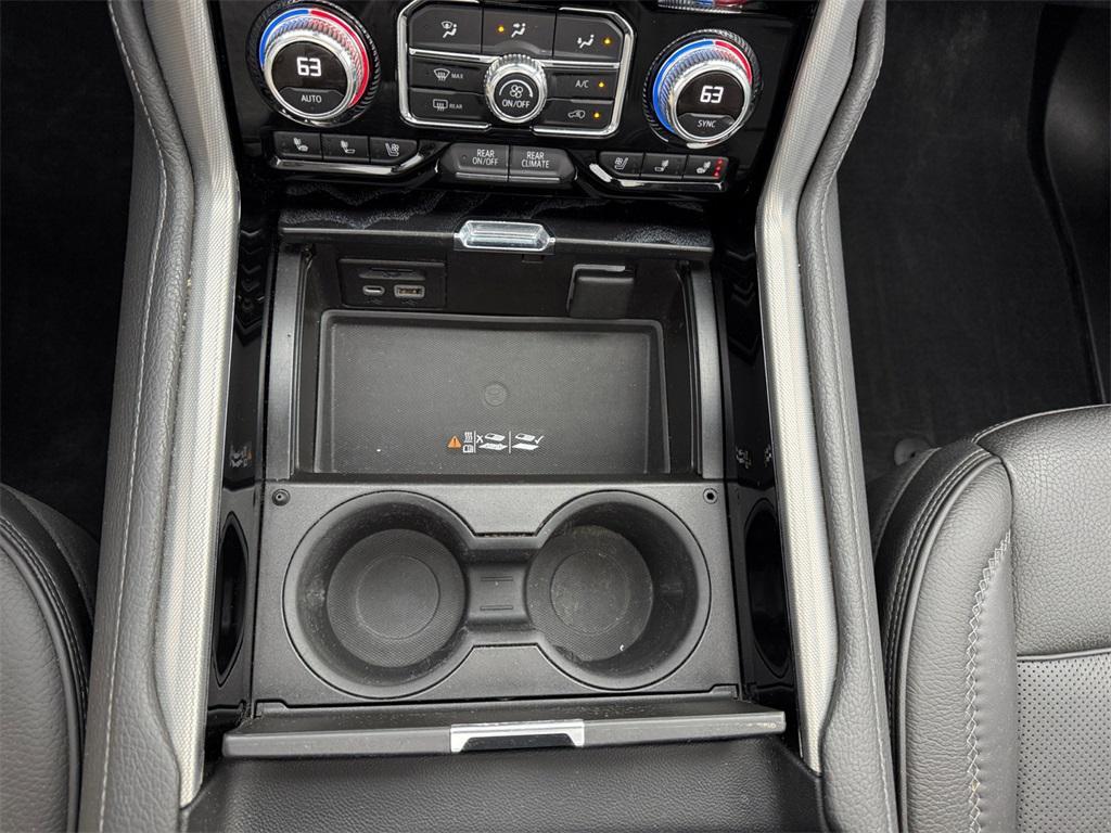 used 2021 GMC Yukon XL car, priced at $44,903