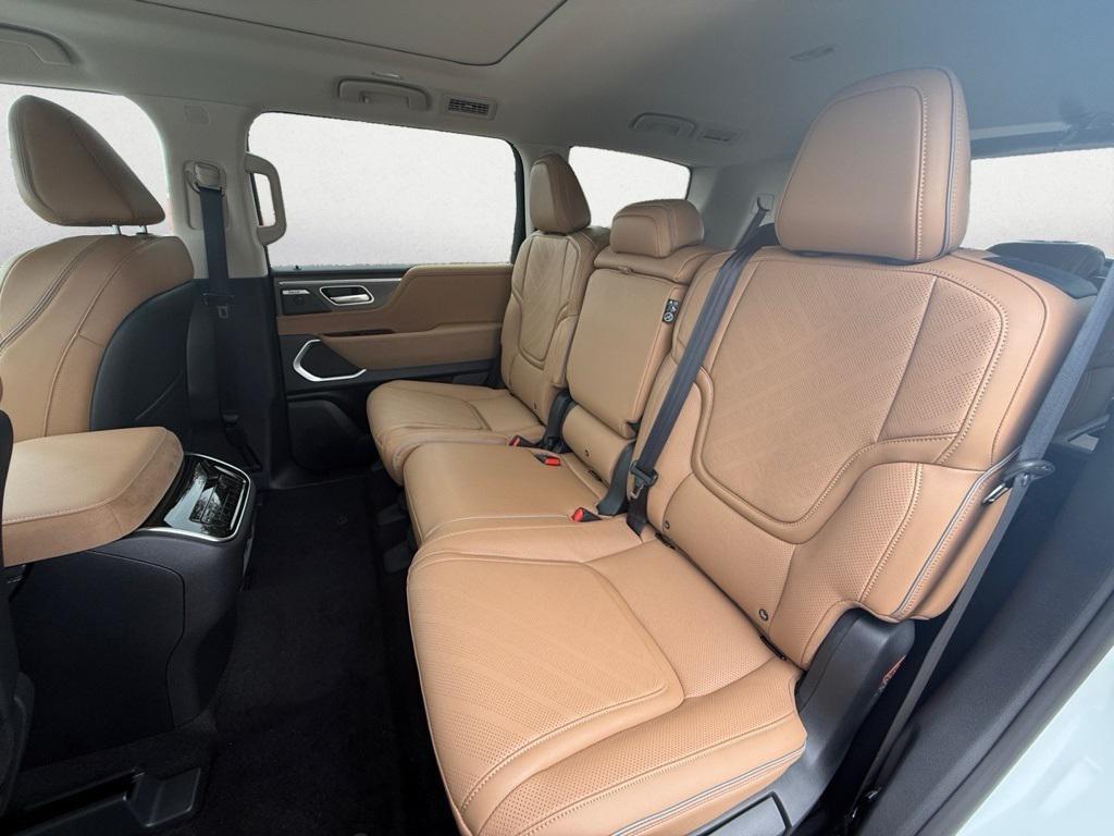 new 2026 INFINITI QX80 car, priced at $93,167