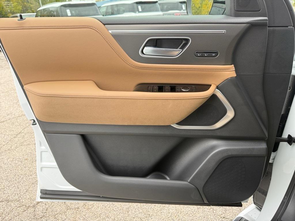 new 2026 INFINITI QX80 car, priced at $93,167