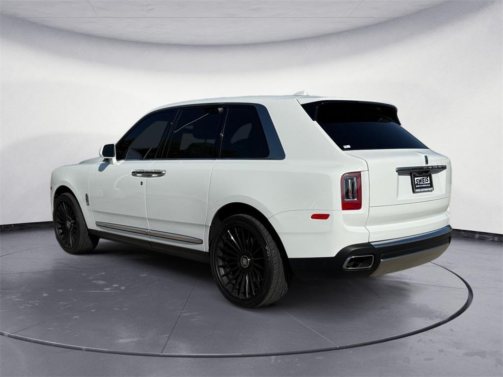 used 2021 Rolls-Royce Cullinan car, priced at $266,178