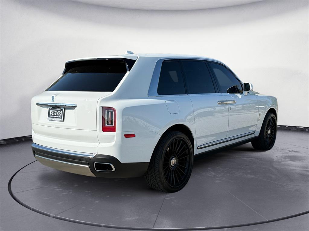 used 2021 Rolls-Royce Cullinan car, priced at $266,178