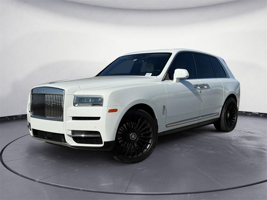 used 2021 Rolls-Royce Cullinan car, priced at $266,178