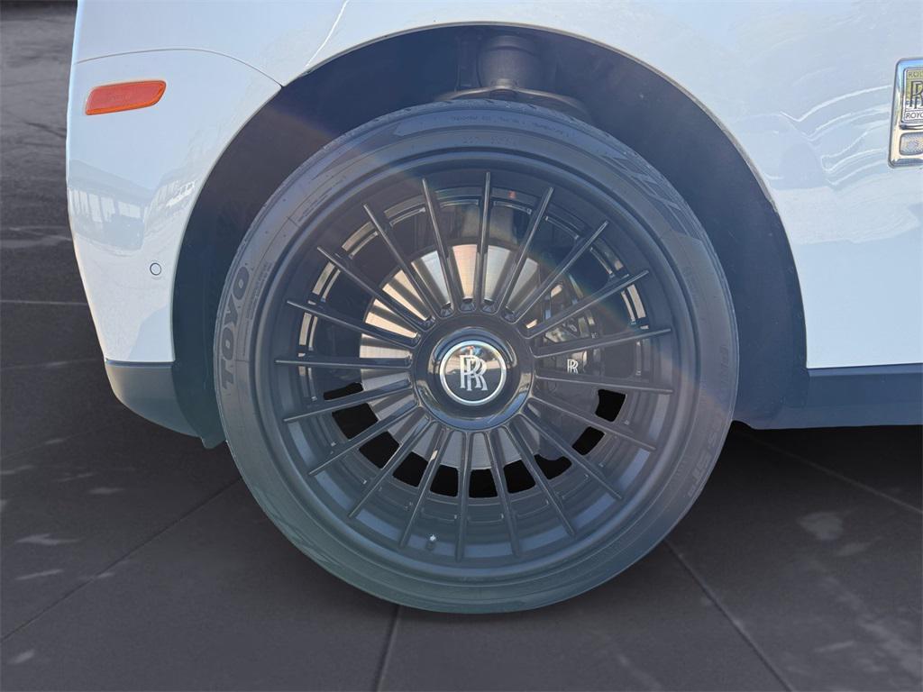 used 2021 Rolls-Royce Cullinan car, priced at $266,178