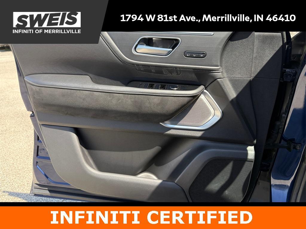 used 2025 INFINITI QX80 car, priced at $77,995
