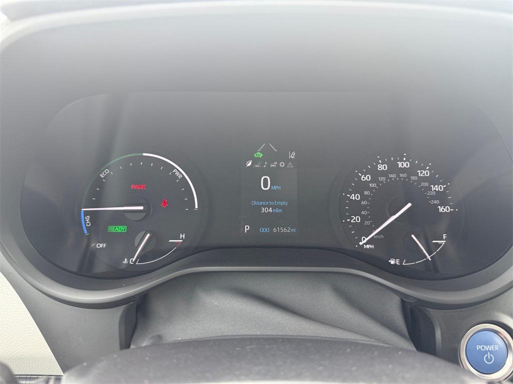 used 2024 Toyota Sienna car, priced at $36,995