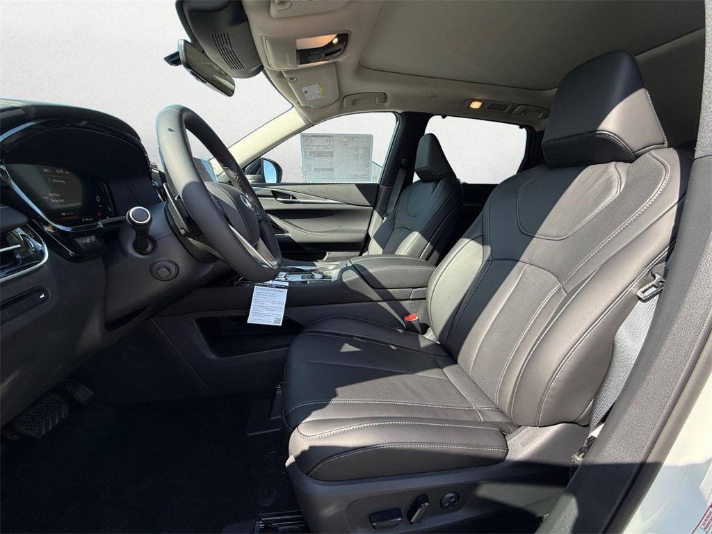new 2025 INFINITI QX60 car, priced at $52,077
