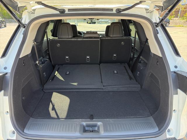 new 2025 INFINITI QX60 car, priced at $52,077