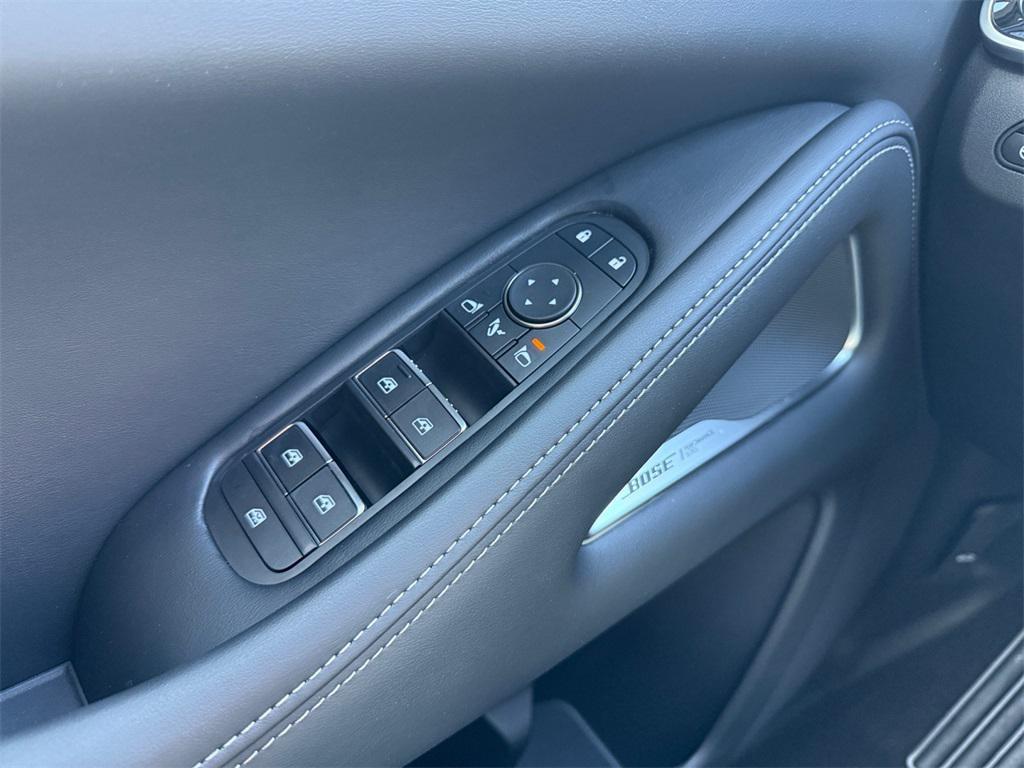 new 2025 INFINITI QX60 car, priced at $52,077