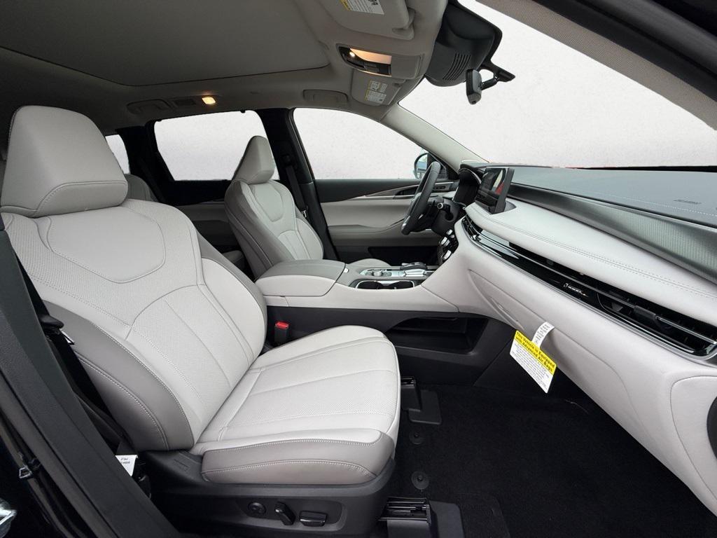 new 2026 INFINITI QX60 car, priced at $58,120