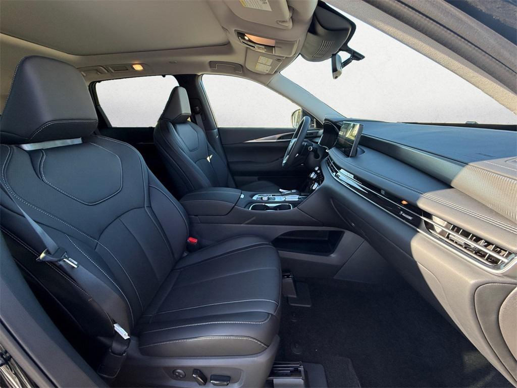 new 2026 INFINITI QX60 car, priced at $58,626