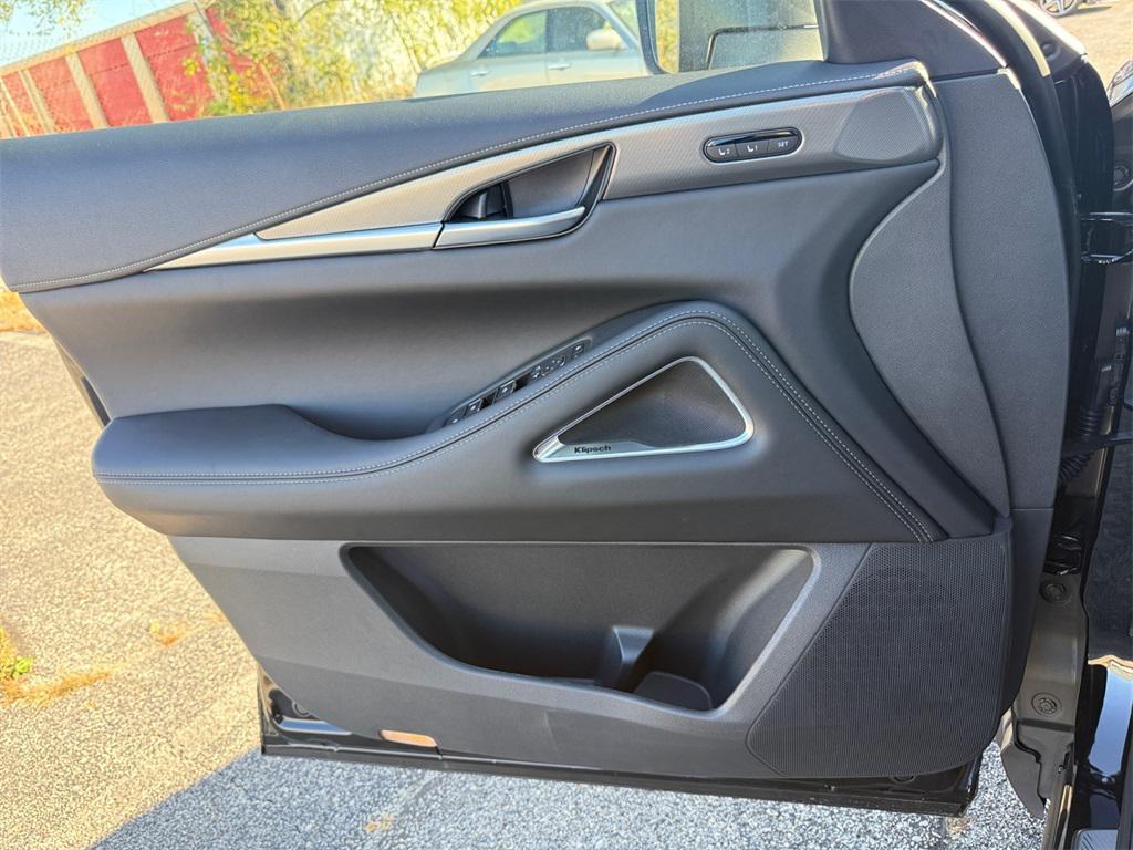 new 2026 INFINITI QX60 car, priced at $58,626