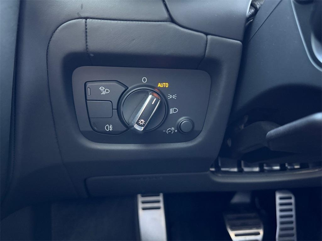 used 2020 Audi R8 car, priced at $168,847