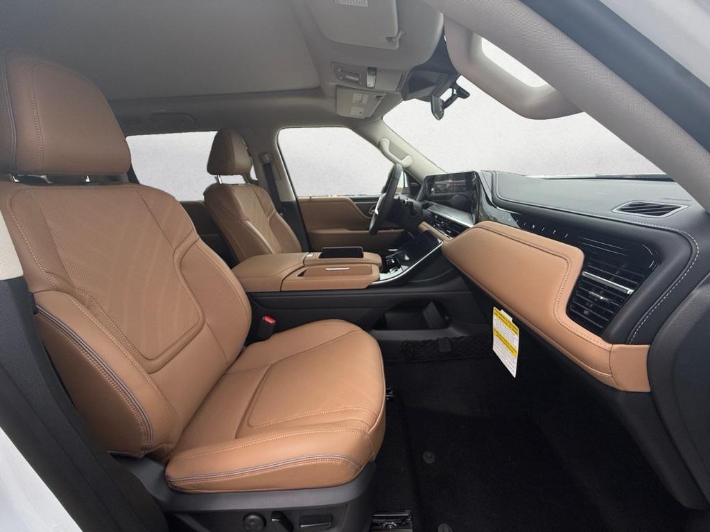 new 2026 INFINITI QX80 car, priced at $93,167