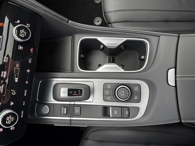 new 2025 INFINITI QX60 car, priced at $52,077