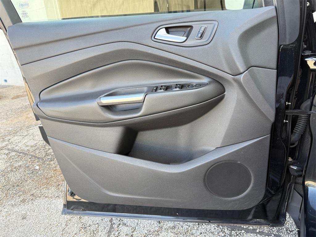 used 2013 Ford Escape car, priced at $7,995