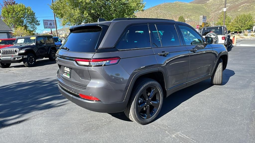 new 2024 Jeep Grand Cherokee car, priced at $50,170