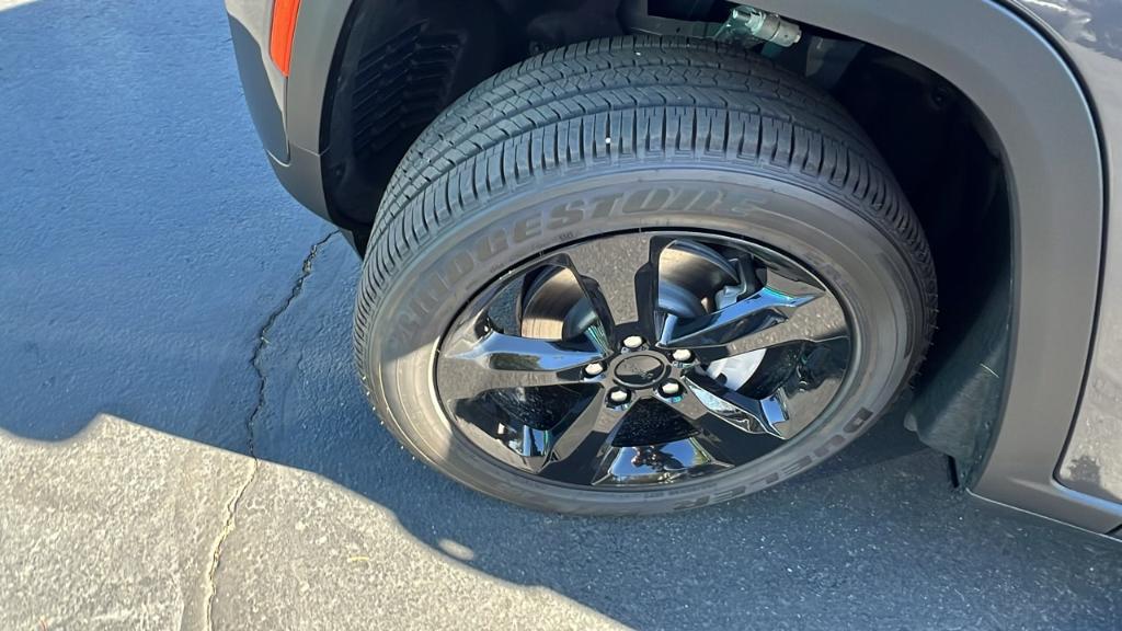 new 2024 Jeep Grand Cherokee car, priced at $50,170