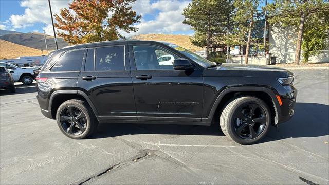 used 2023 Jeep Grand Cherokee car, priced at $37,615