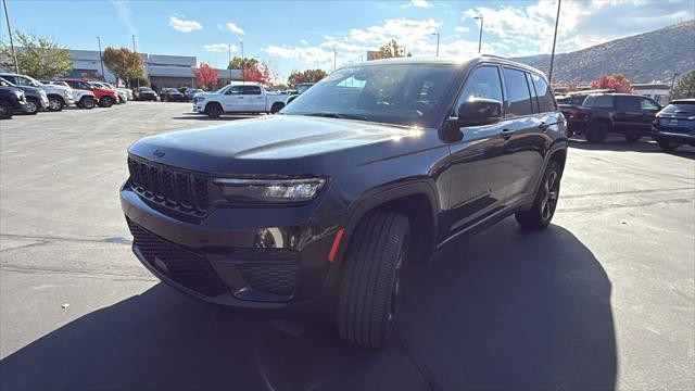 used 2023 Jeep Grand Cherokee car, priced at $37,615