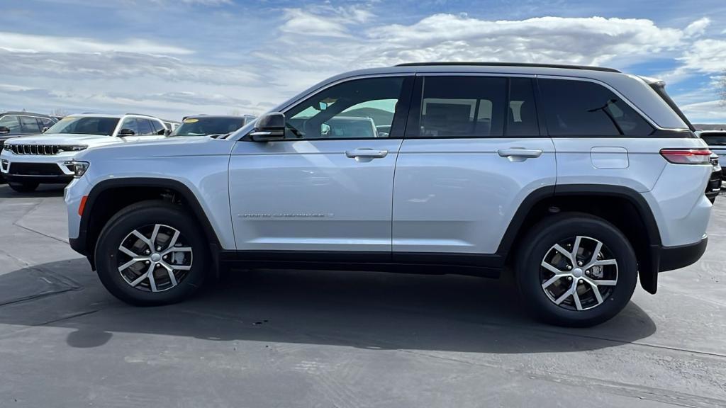 new 2024 Jeep Grand Cherokee car, priced at $54,230