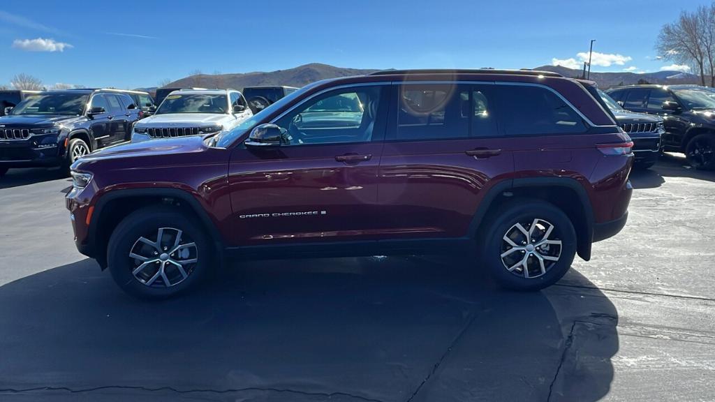 new 2024 Jeep Grand Cherokee car, priced at $54,230