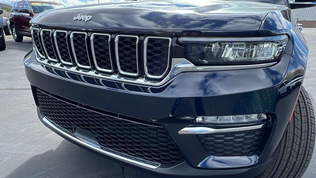 new 2024 Jeep Grand Cherokee car, priced at $51,290