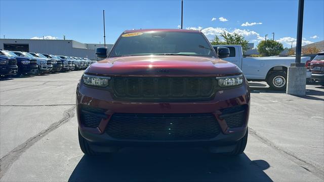 new 2025 Jeep Grand Cherokee car, priced at $48,273