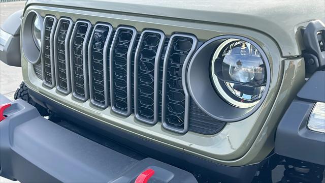 new 2025 Jeep Wrangler car, priced at $62,662