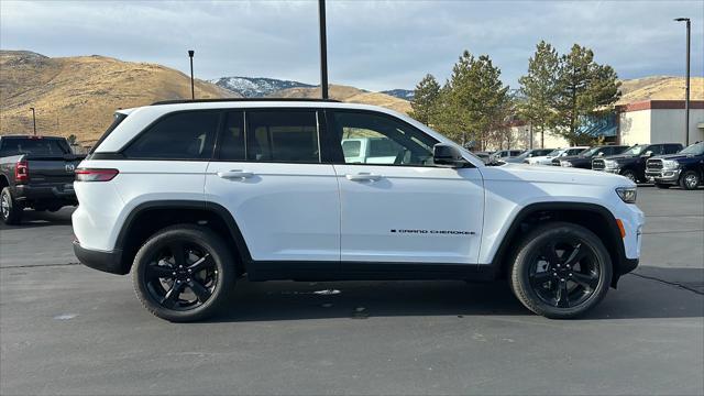 new 2025 Jeep Grand Cherokee car, priced at $54,265