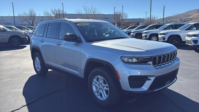 new 2025 Jeep Grand Cherokee car, priced at $41,999