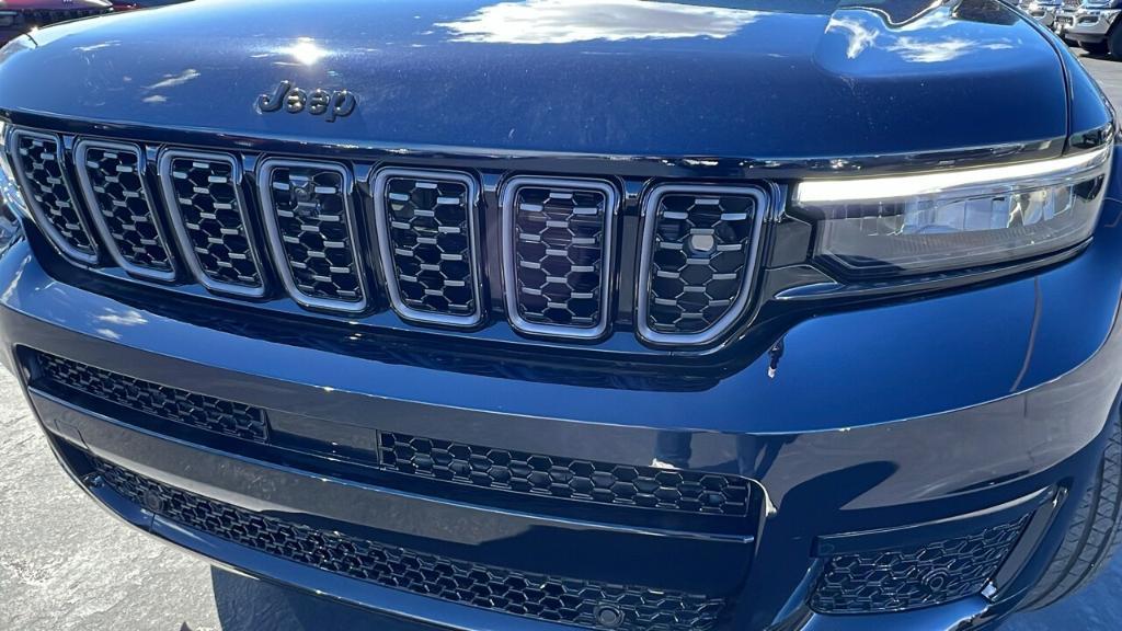 new 2024 Jeep Grand Cherokee L car, priced at $78,400