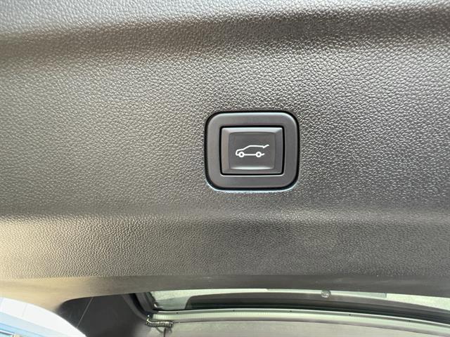 used 2024 Chevrolet Tahoe car, priced at $72,998