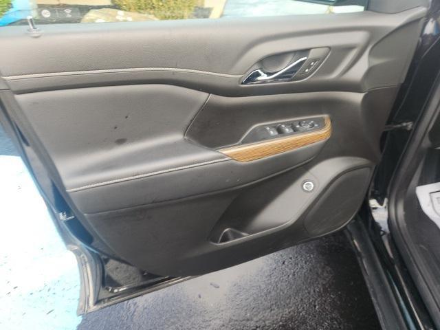 used 2023 GMC Acadia car, priced at $30,998