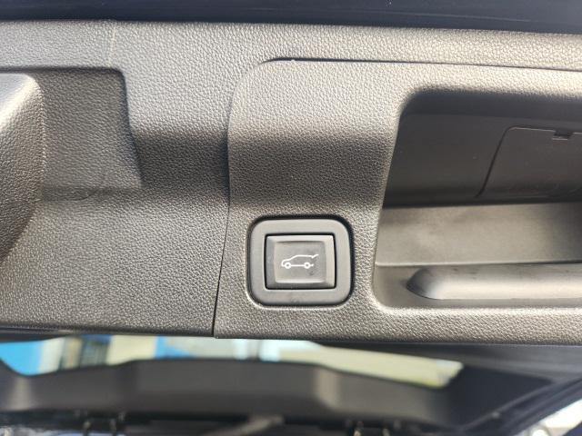used 2023 GMC Acadia car, priced at $30,998