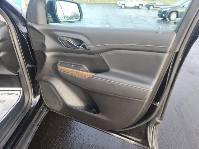 used 2023 GMC Acadia car, priced at $30,998