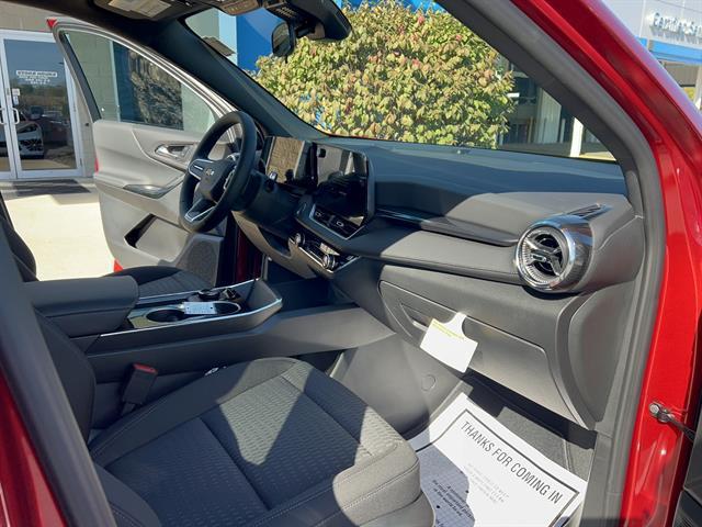 new 2026 Chevrolet Equinox car, priced at $35,640