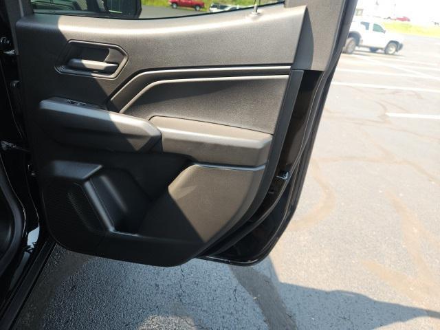 new 2025 Chevrolet Colorado car, priced at $37,635