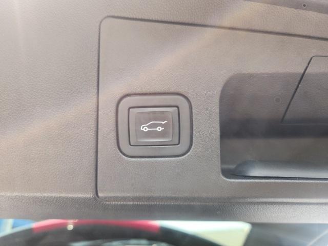used 2023 Cadillac XT5 car, priced at $36,198