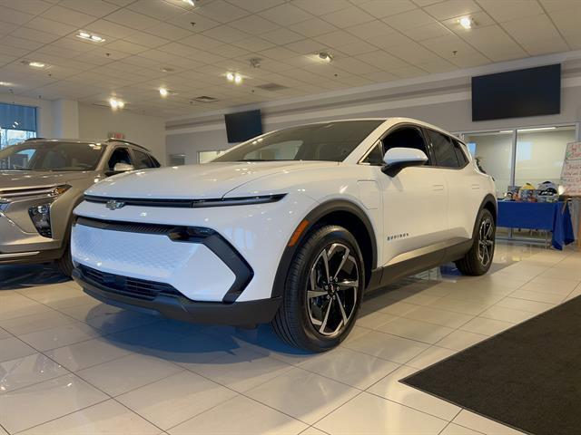 new 2026 Chevrolet Equinox EV car, priced at $33,495