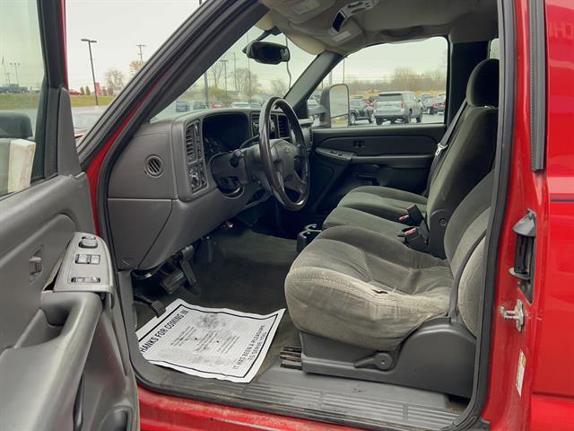 used 2004 Chevrolet Silverado 2500 car, priced at $5,500