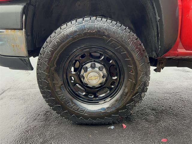 used 2004 Chevrolet Silverado 2500 car, priced at $5,500