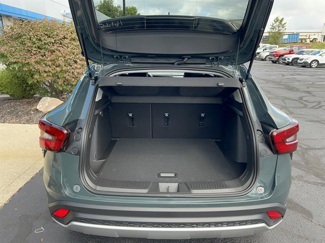 new 2025 Chevrolet Trax car