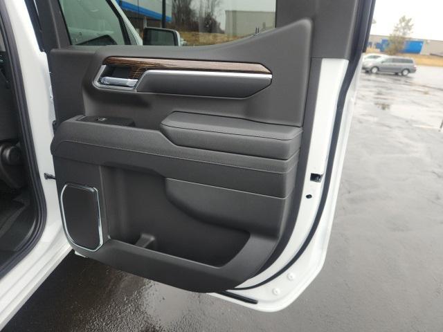 new 2025 GMC Sierra 1500 car, priced at $58,740