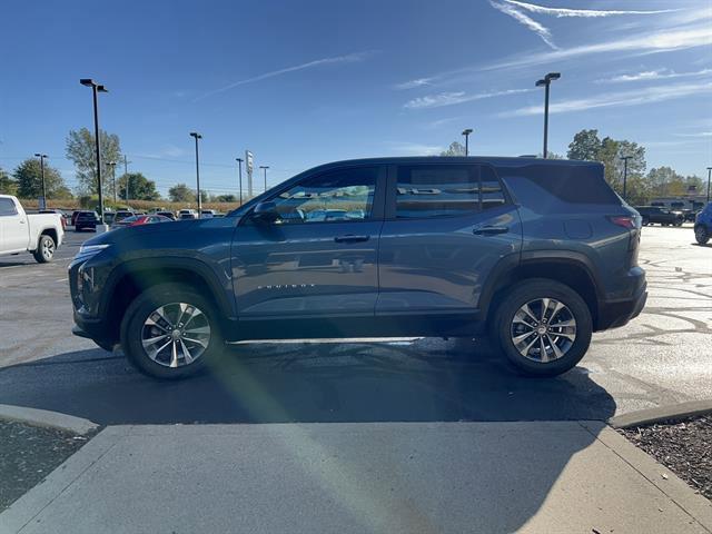 new 2026 Chevrolet Equinox car, priced at $30,495