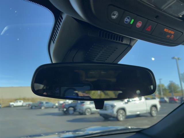 new 2026 Chevrolet Equinox car, priced at $30,495