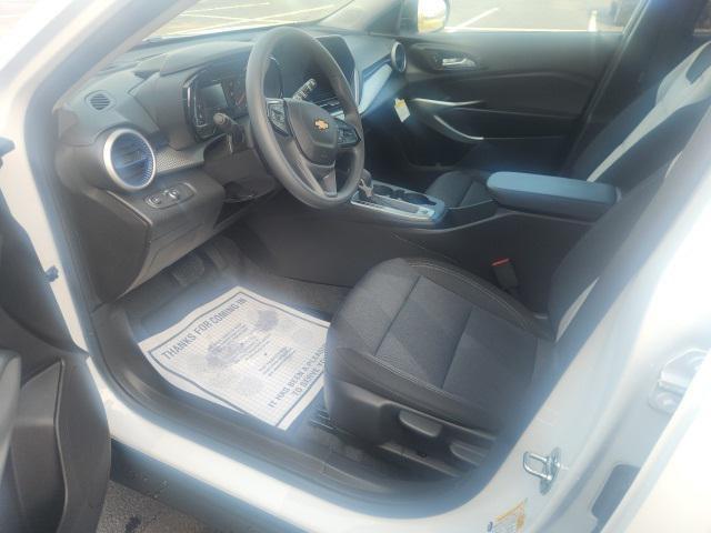 new 2025 Chevrolet Trax car, priced at $21,795