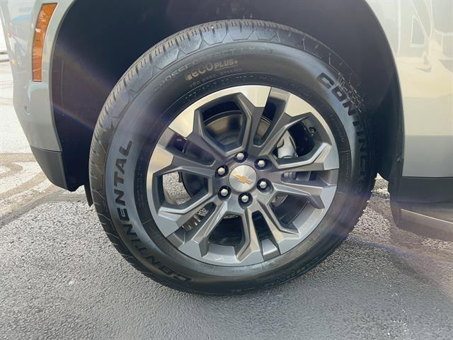 new 2025 Chevrolet Suburban car, priced at $71,593